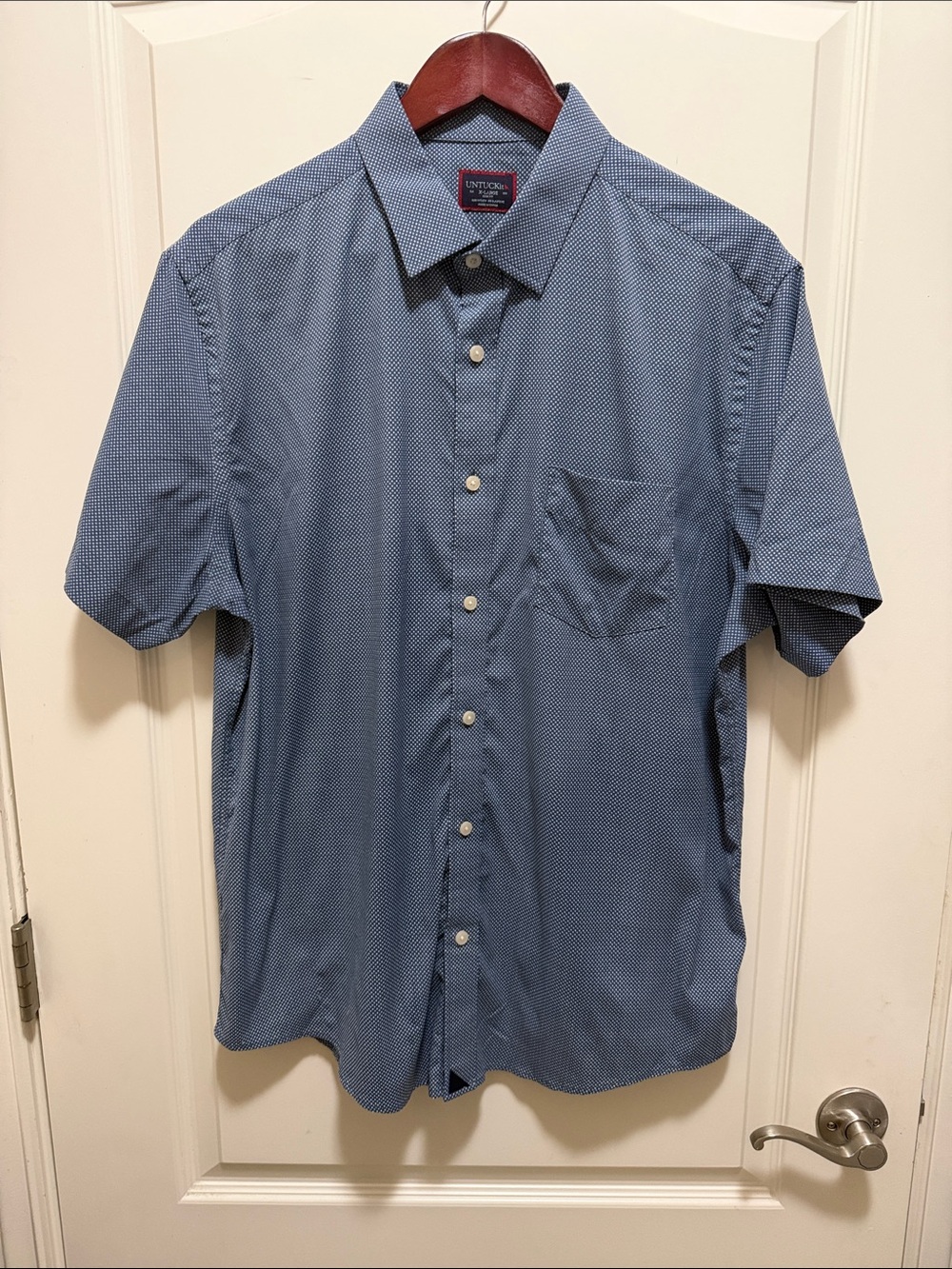 UNTUCKit Navy Micro-Pattern Short-Sleeve Button-Down Shirt